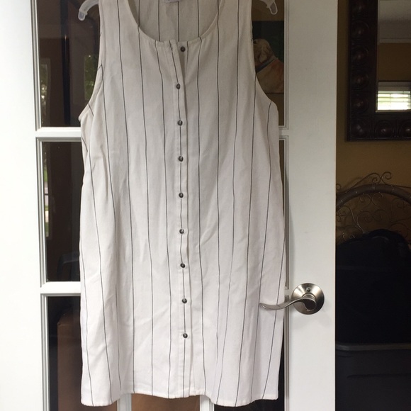 Love Riche Dresses & Skirts - Loveriche Linen blend Dress